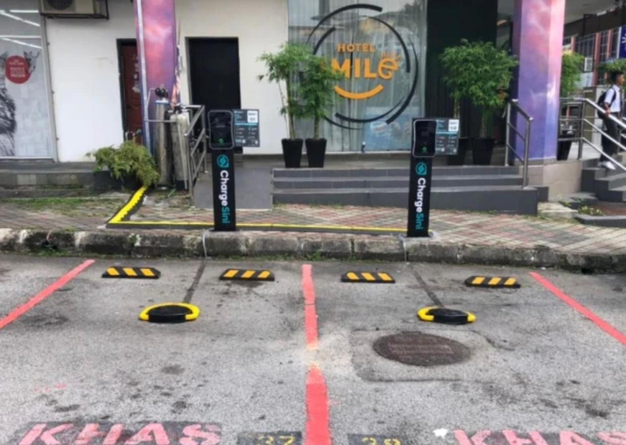 Smile Hotel Shah Alam Seksyen 9 Exteriör bild