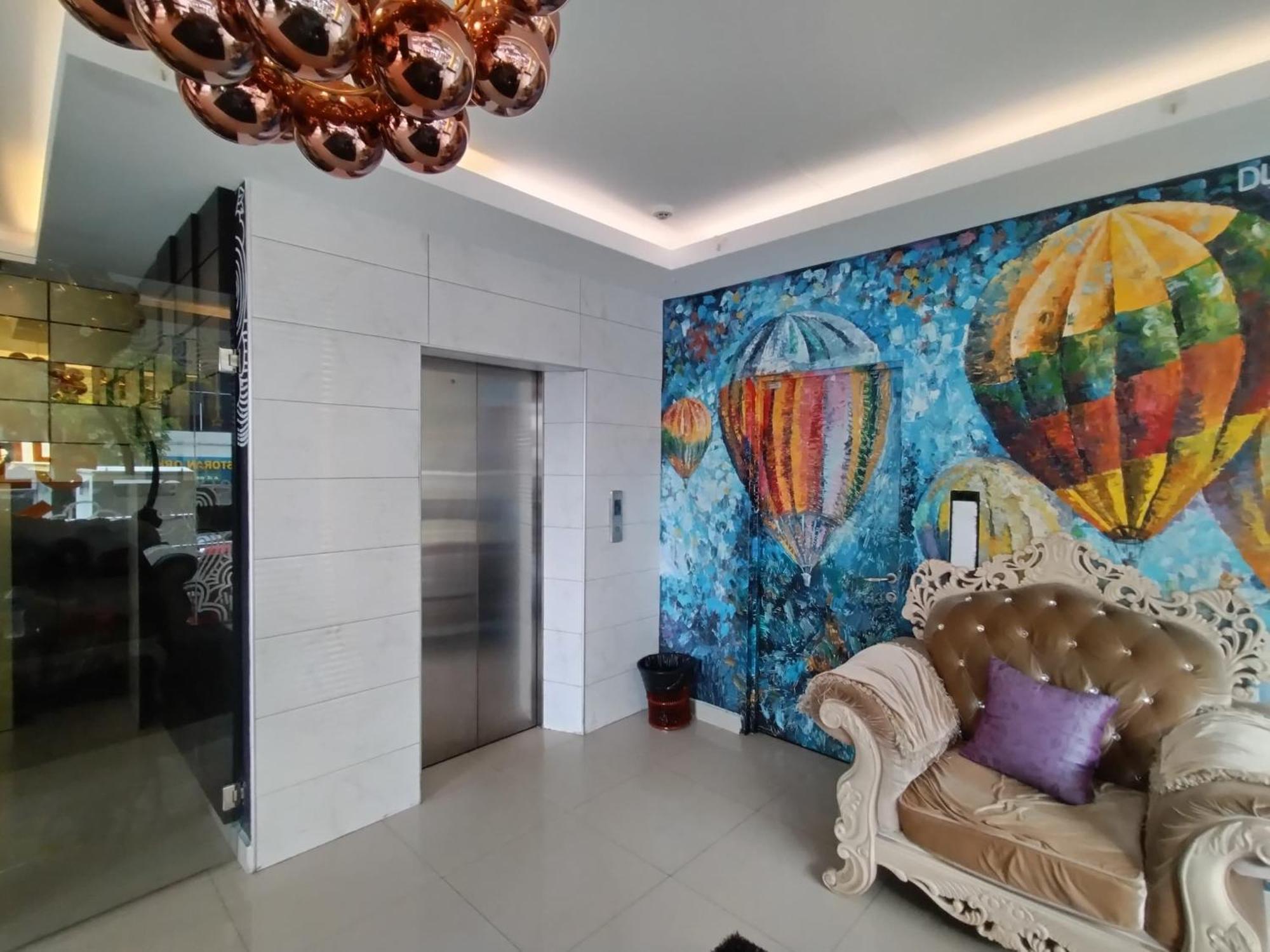 Smile Hotel Shah Alam Seksyen 9 Exteriör bild